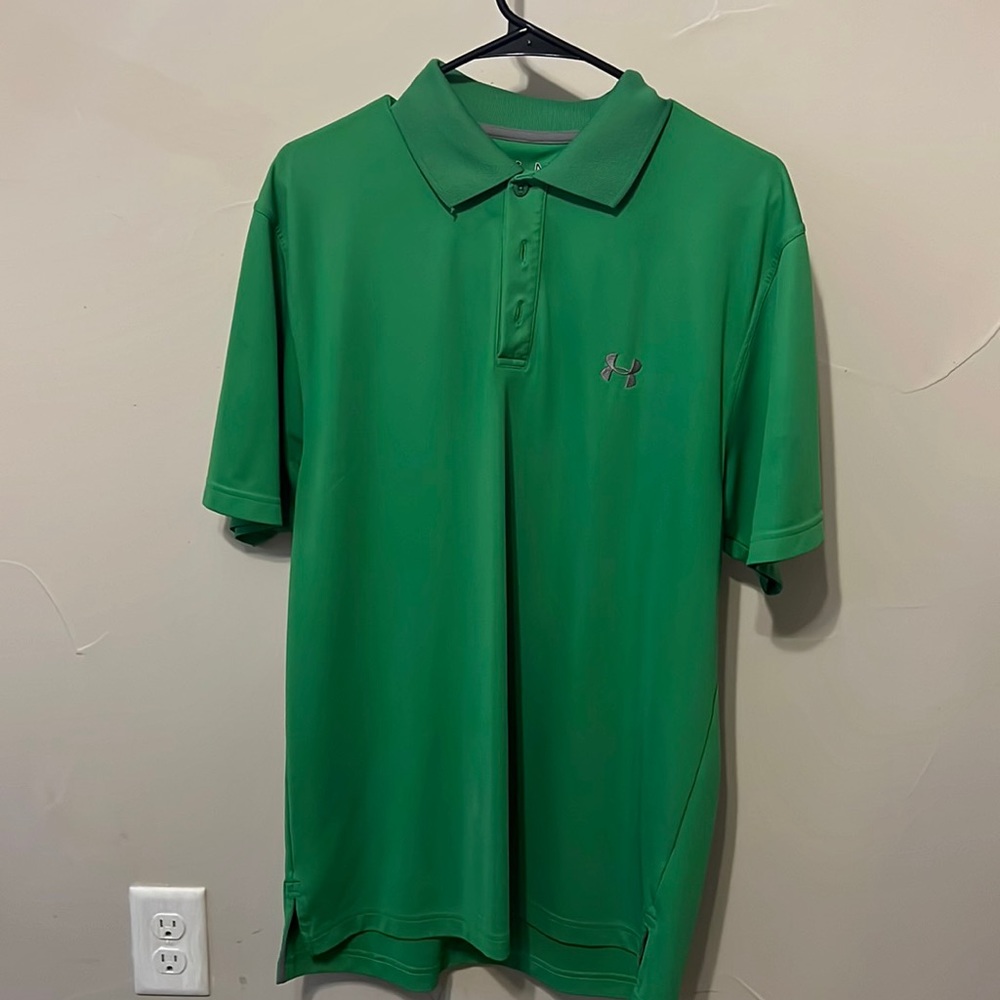 Men’s medium loose under Armour green polo